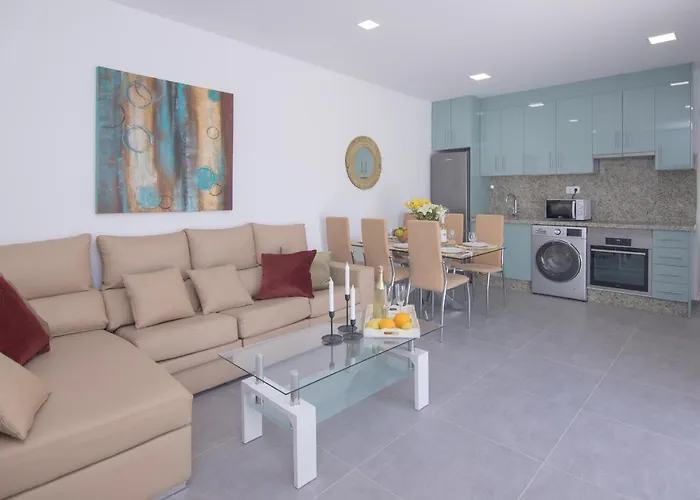 Poris 6 Beachfront By Holidays *