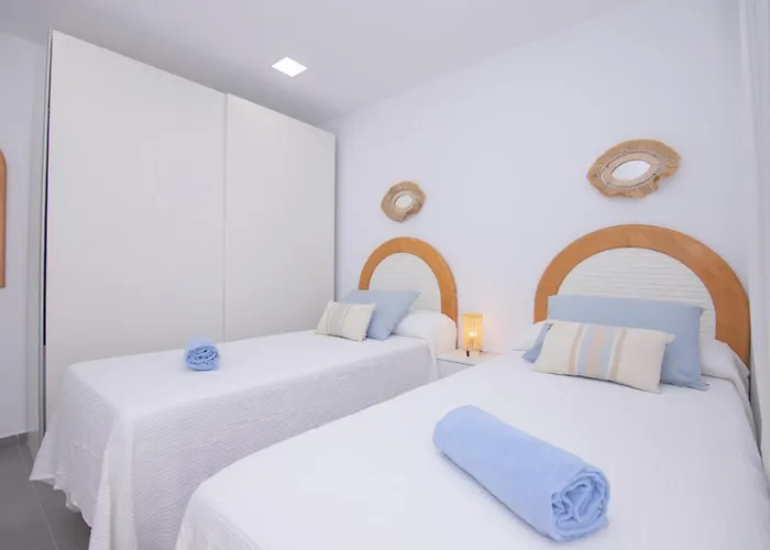 Poris 6 Beachfront By Holidays *