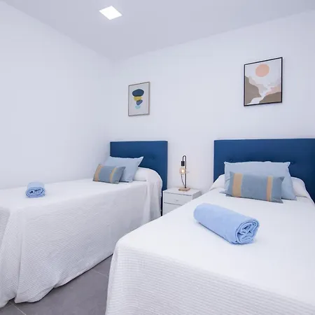 Poris 6 Beachfront By Holidays * 코라레호